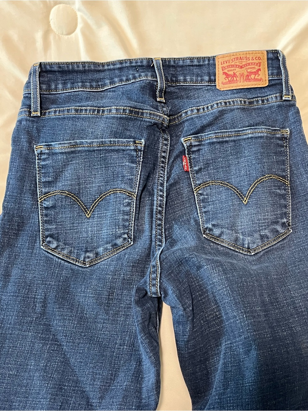 Levi's 721 High Rise Skinny Jeans in Dark Blue Size W28/L28